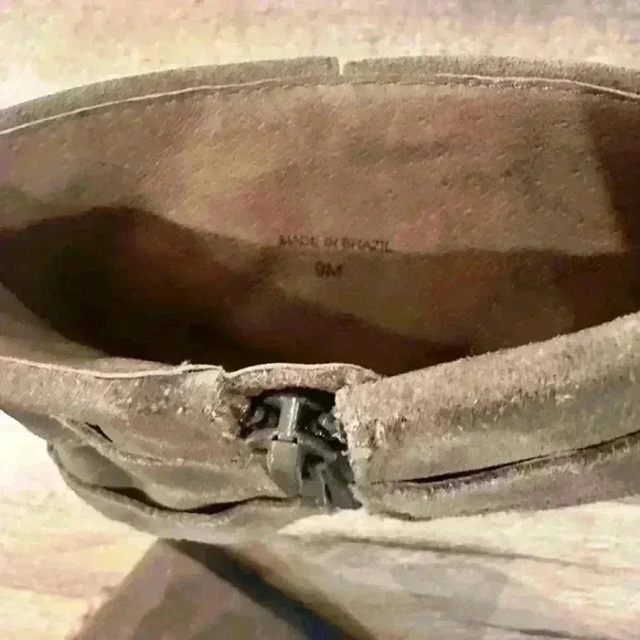 Sz. 9M Juicy Couture Dale Double buckle tan suede wedge moto booties - Picture 7 of 7